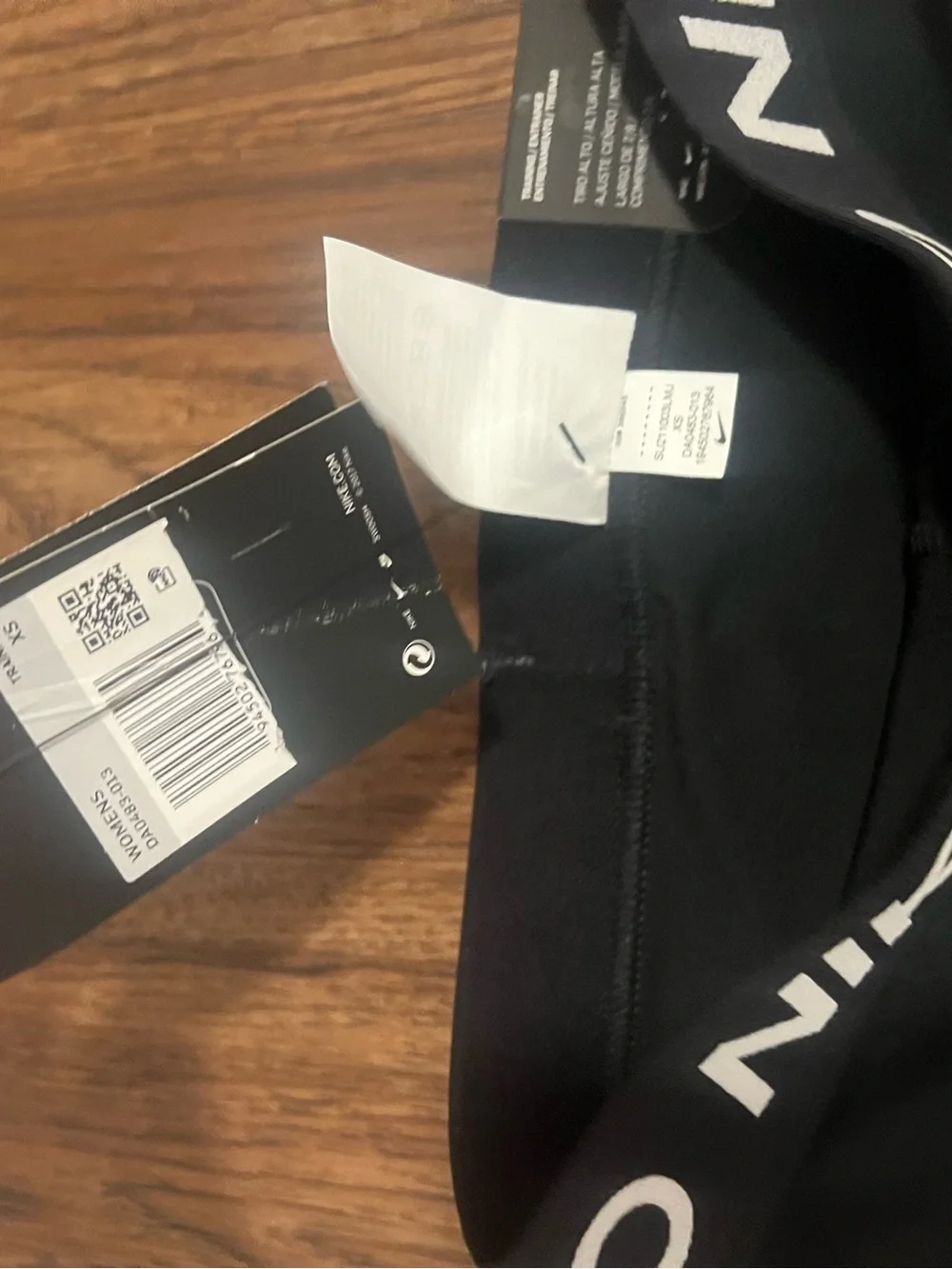 Night tight fit pro leggings mid rise cropped XS